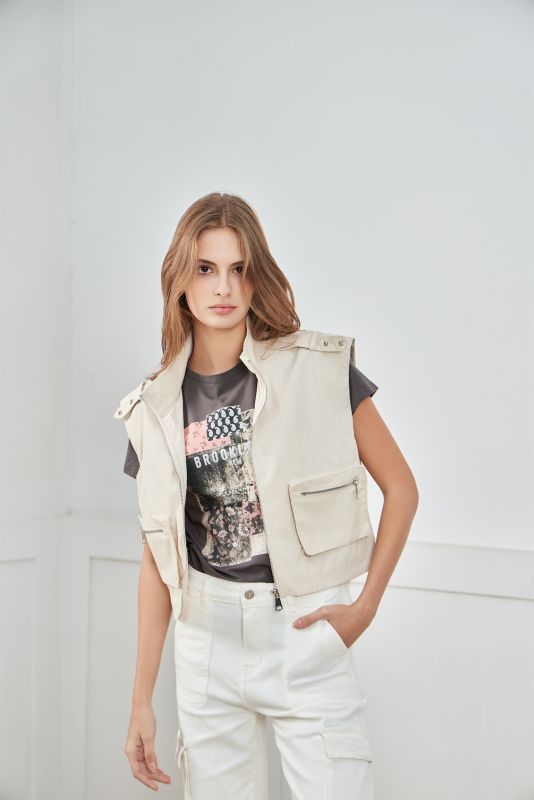 Product: GILET (1 of 5)