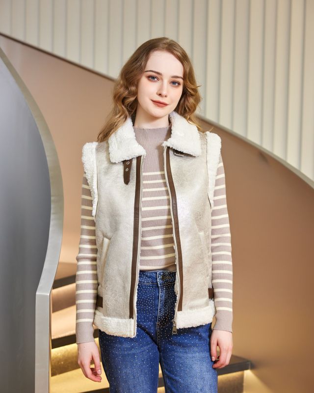 Product: GILET DAINETTO LAM.PELLICETTA AI BORDI (1 of 5)