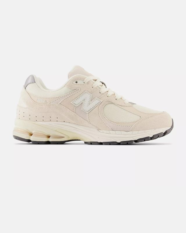 Prodotto: NEW BALANCE 2002R – SNEAKERS JUNIOR  LIFESTYLE SABBIA / ARGENTO – M2002RCC