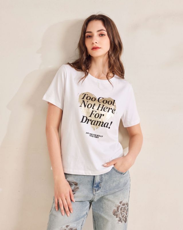 Prodotto: BACHATA - Tshirt manica corta con stampa bianca