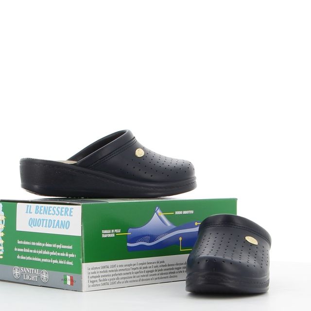 Prodotto: SANITAL LIGHT - Ciabatta sanitaria blu in VERA PELLE, MADE IN ITALY