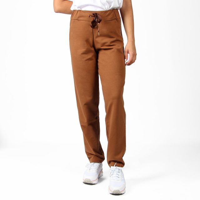 Prodotto: MY JEWELS - PANTALONE FELPA CAMEL CON STRASS