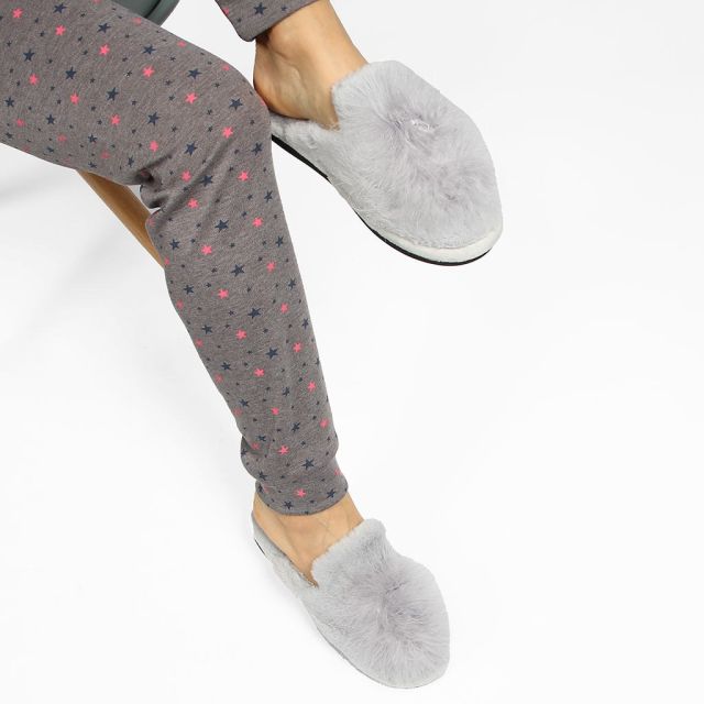 Prodotto: FZ - Pantofole grigie in peluche