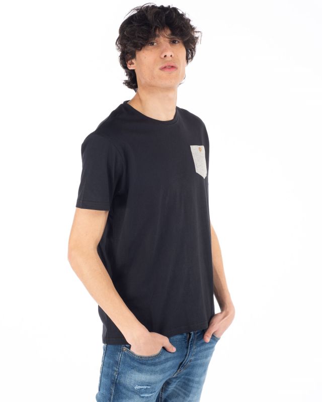 Prodotto: TSHIRT MANICA CORTA CON TASCHINO