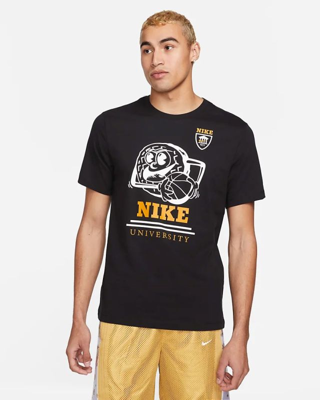 Prodotto: NIKE - T shirt girocollo da uomo nera in cotone con dettagli bianchi e gialli