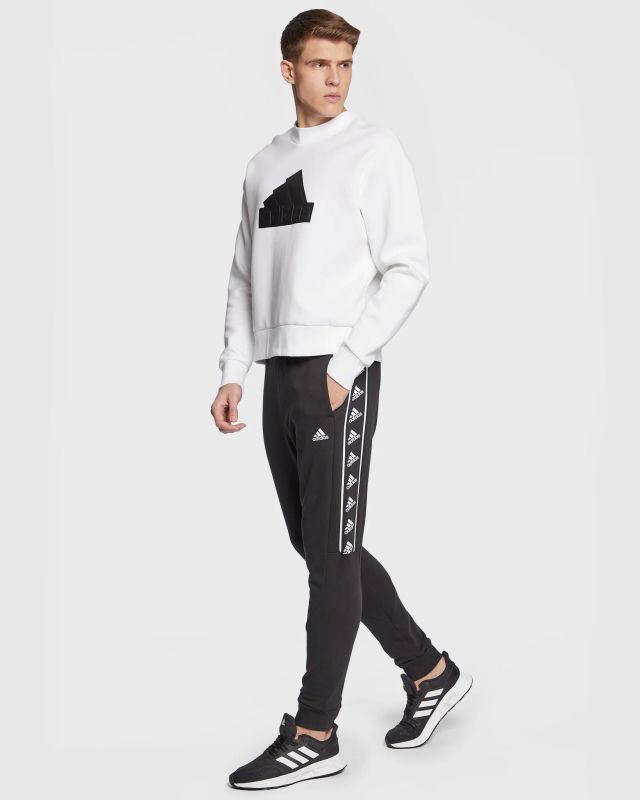 Prodotto: ADIDAS-PANTALONI BRANDLOVE-IC6795