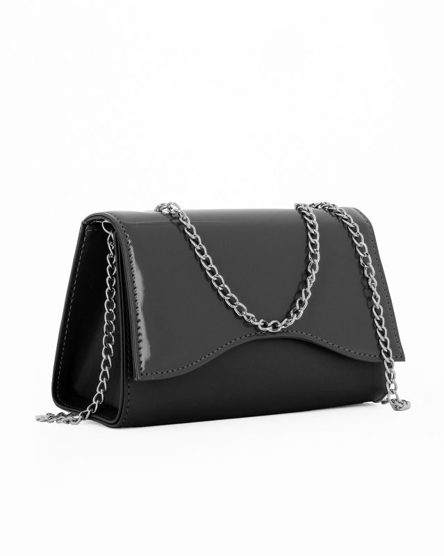 Prodotto: ANNES NICOLE - Pochette nera con patta in vernice e doppia catenina, MADE IN ITALY