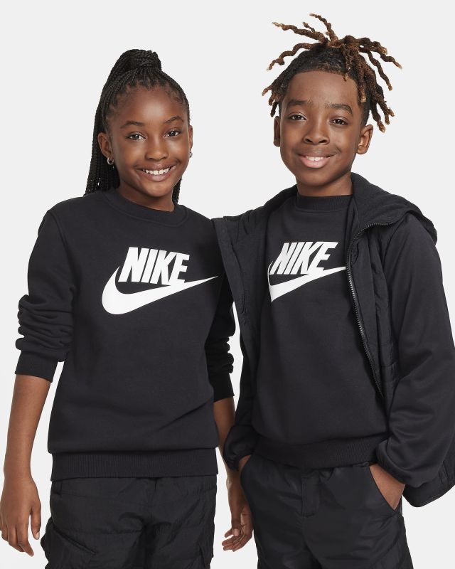 Prodotto: NIKE - Felpa nera per ragazzI FD2292/010 Club Fleece
