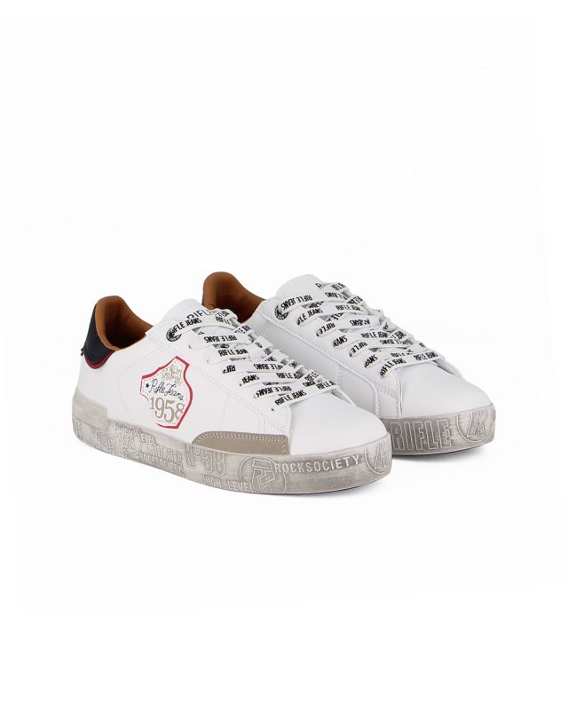 Prodotto: RIFLE - Sneaker bianca con dettagli scritte