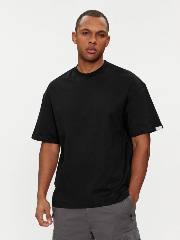 Prodotto: JACK & JONES - T-SHIRT NERA BIANCA OVER SIZE