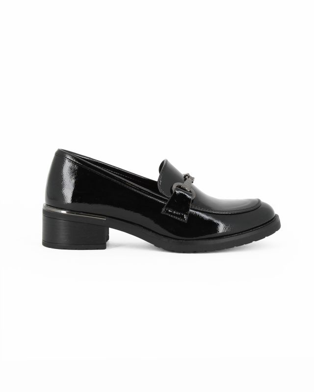 Prodotto: MISS GLOBO - Mocassino nero effetto vernice con morsetto e sottopiede in memory soft