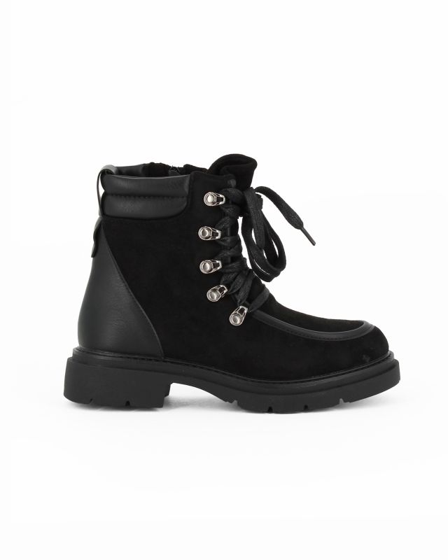 Prodotto: ZOE - Stivaletto nero scamosciato con lacci e zip laterale, tacco 3,5CM