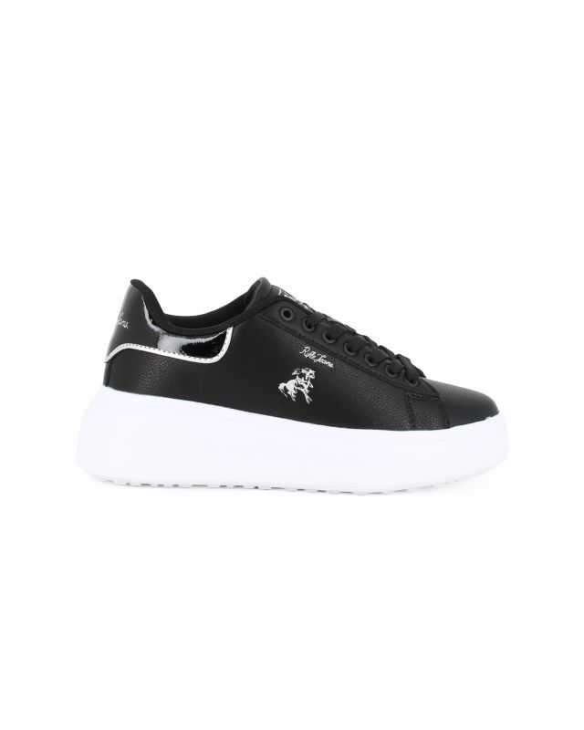 Prodotto: RIFLE - Scarpa sneakers nera con lacci e patch posteriore metallizzata