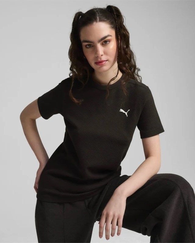 Prodotto: PUMA - T SHIRT HER TEE NERA DA DONNA,  681628-01