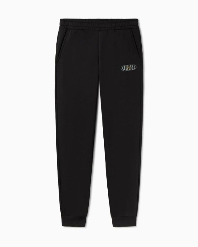 Prodotto: PANTALONE ESS+ GRAPHIC BLACK