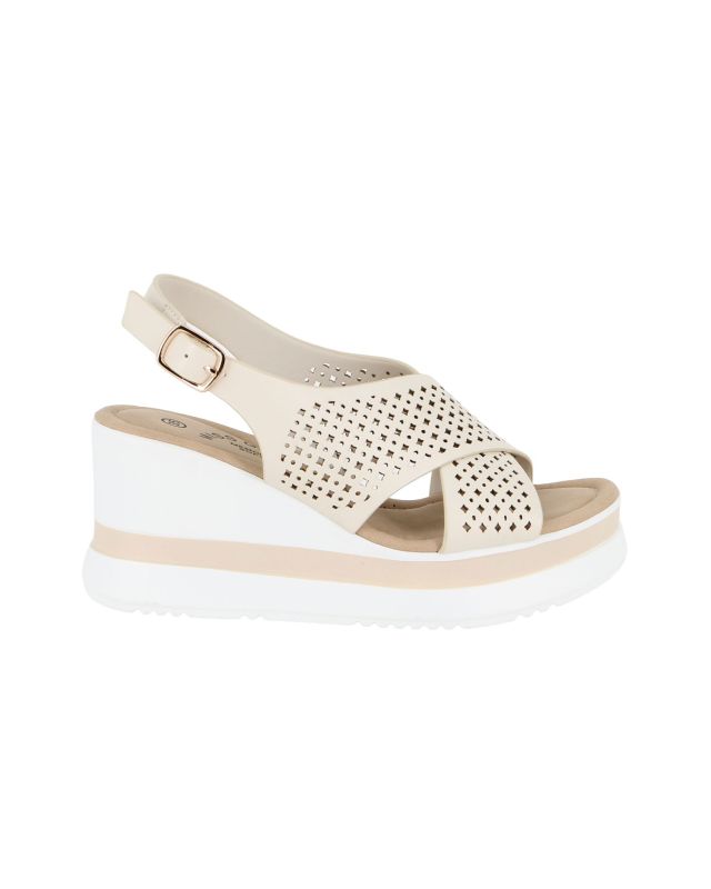 Prodotto: MISS GLOBO - Sandalo platform panna con fasce incrociate traforate e sottopiede in memory soft, zeppa 7CM