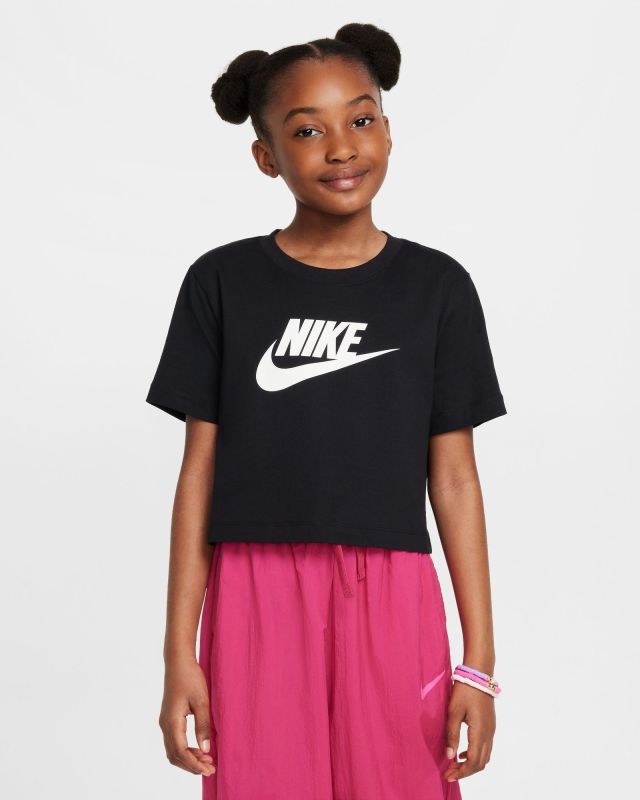 Prodotto: NIKE - Tshirt sportwear a maniche corte da bambini nera - FZ5548/010