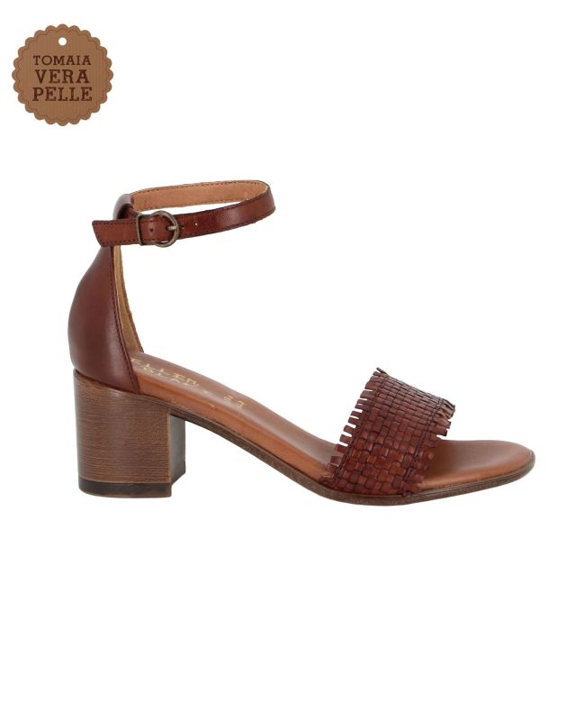 Prodotto: ELLEN BLAKE - Sandalo rovere in VERA PELLE con fascia intrecciata e cinturino alla caviglia, tacco 5,5CM
