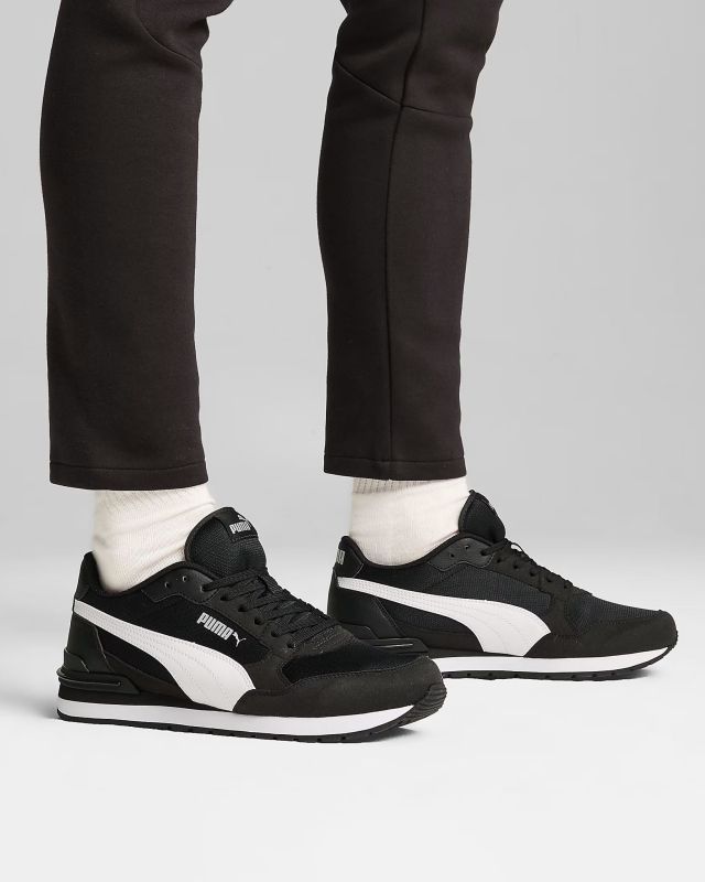 Prodotto: PUMA - SNEAKERS ST ST RUNNER V4 MESH -NERA CON DETTAGLI BIANCHI DA UOMO, 399666-01