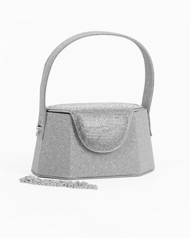 Prodotto: DIVAS - Pochette rigida argento in lurex con patta strass, tracolla removibile