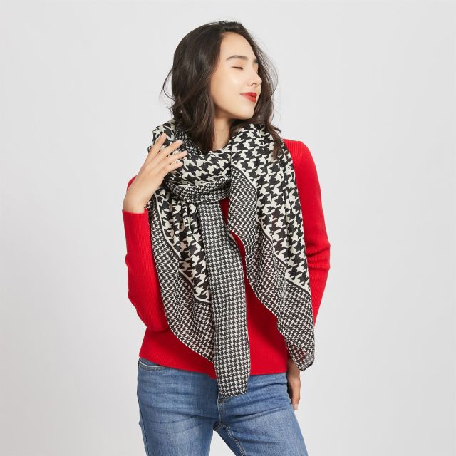 Prodotto: BACHATA - FOULARD 80x180