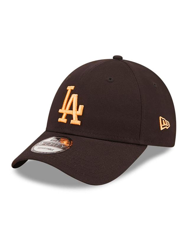 Prodotto: NEW ERA - Cappello nero regolabile con logo giallo - 9 FORTY