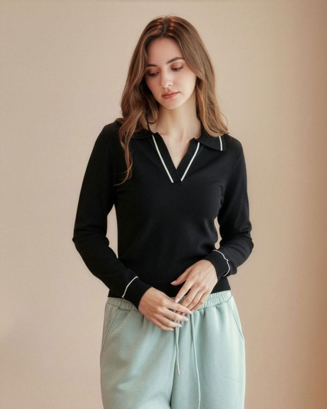 Prodotto: BACHATA - Maglia manica lunga grigia con scollo a V e colletto da donna