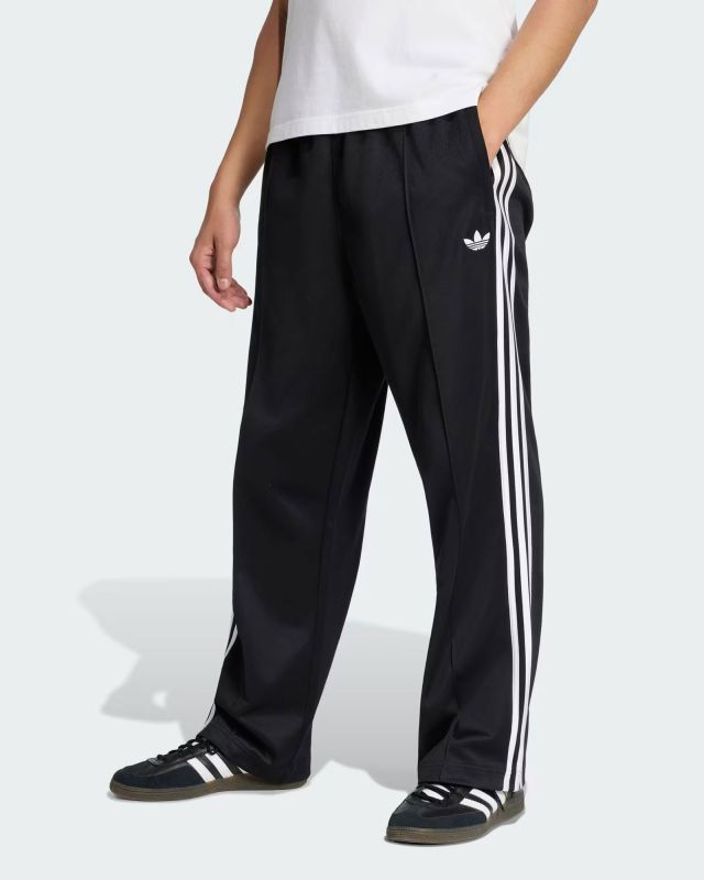 Prodotto: ADIDAS - PANTALONE TUTA FIREBIRD TP NERO CON DETTAGLI BIANCHI DA UOMO, KD8315