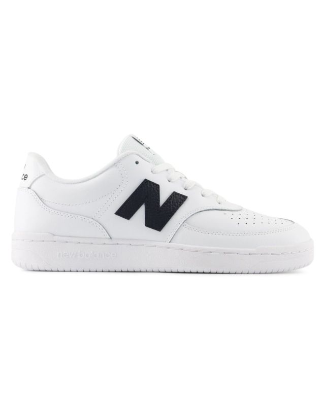 Prodotto: NEW BALANCE -  SNEAKERS LIFESTYLE  BIANCA CON DETTAGLI NERI DA UOMO,  M0803HY