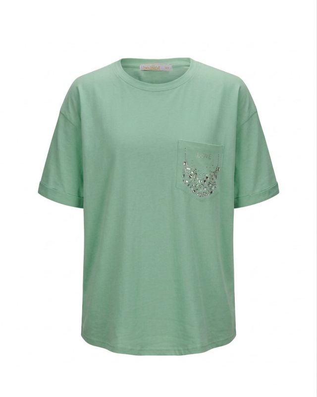 Prodotto: BACHATA - Tshirt manica corta verde salvia con taschino e scritta