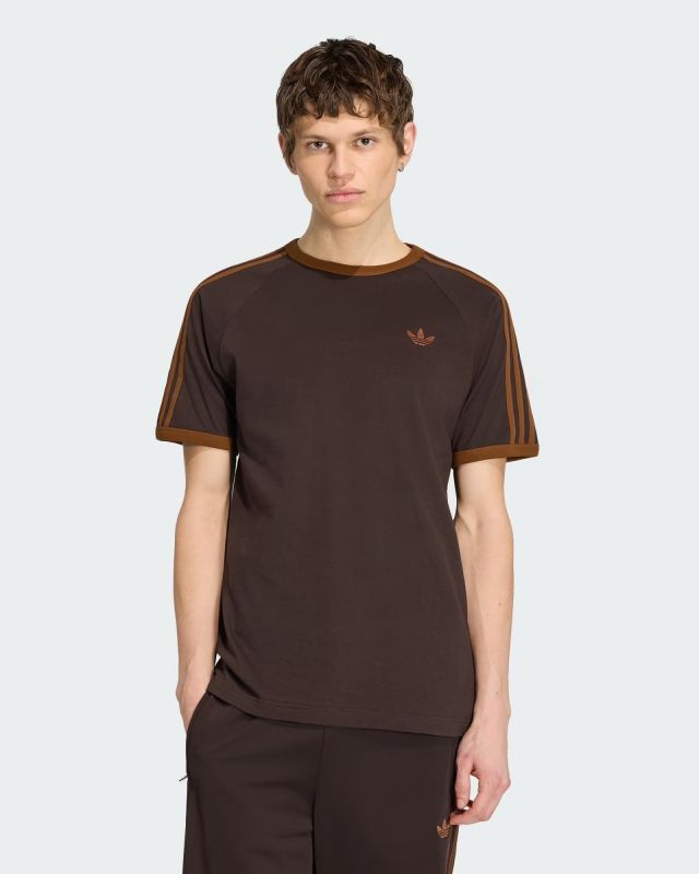 Prodotto: ADIDAS - T-SHIRT MEZZA MANICA 3S TEE MARRONE SCURO CON DETTAGLI NOCCIOLA DA UOMO,KT5054