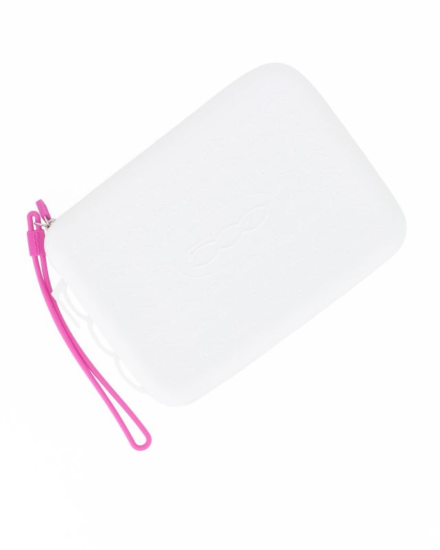 Prodotto: FIAT 500 - Pochette bainca in silicone con polsiera
