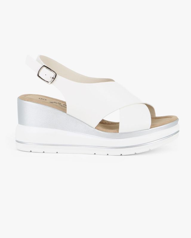 Prodotto: MISS GLOBO - Sandalo platform bianco con incrocio frontale e sottopiede in memory soft, zeppa 7,5CM