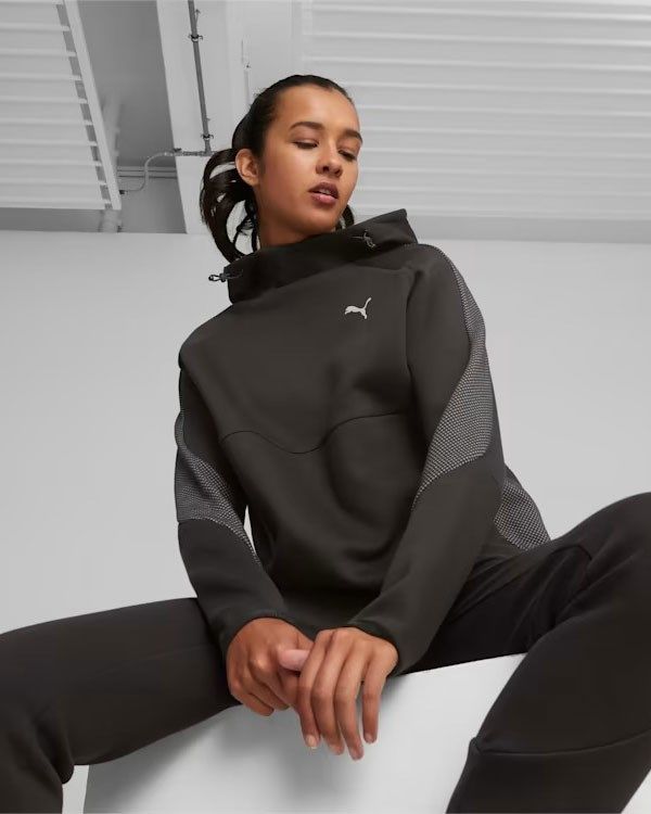 Product: PUMA - Felpa da donna nera in tessuto traspirante con cappuccio (1 of 5)