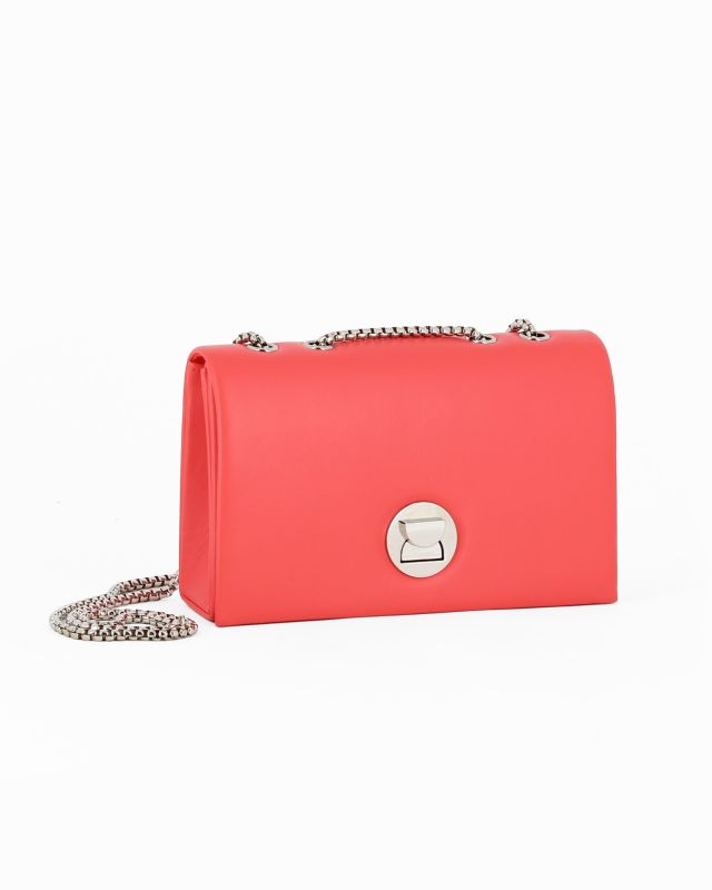 Product: DIVAS - Pochette corallo con patta e tracolla catenina (13 of 47)