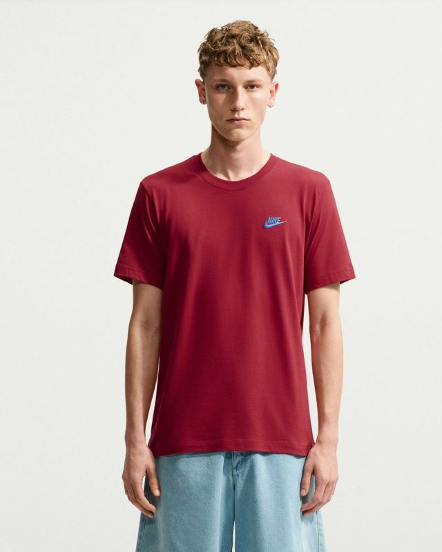 Prodotto: T-SHIRT MM NSW CLUB TEE RED