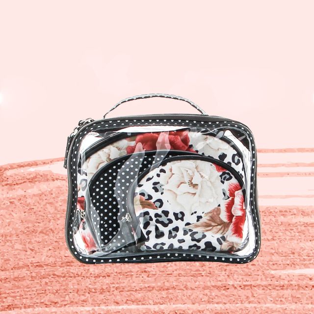 Prodotto: BACHATA- Set 4 trousse fantasia rose, maculata e pois con trousse grande plastificata