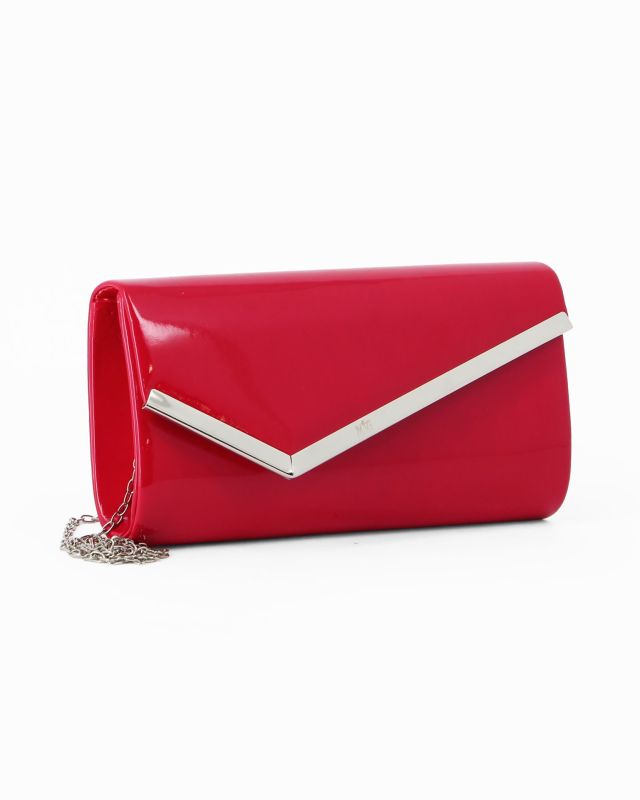 Prodotto: MISS GLOBO - Pochette rossa effetto vernice con patta obliqua e finitura in metallo