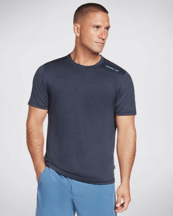 Prodotto: SKECHERS - T shirt girocollo da uomo blu in tessuto traspirante