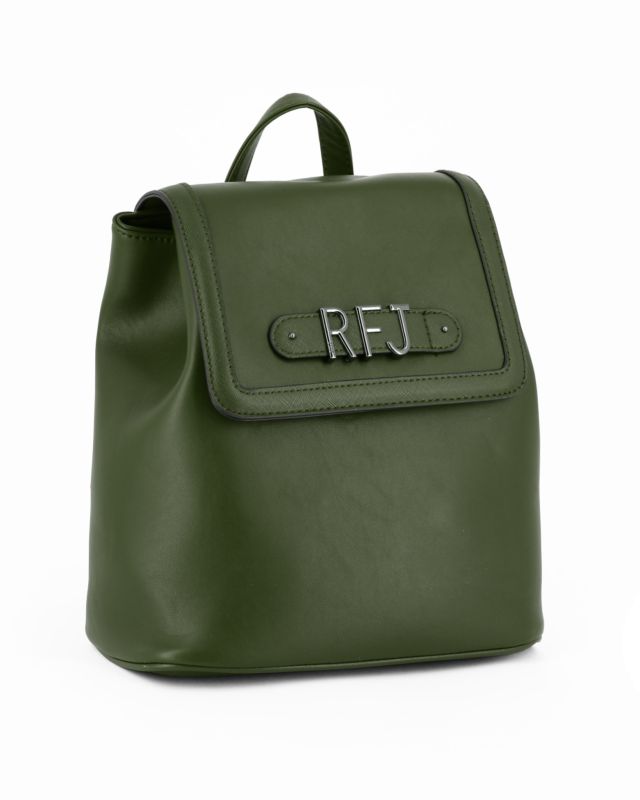 Prodotto: RIFLE - Zaino verde con tre scomparti principali e lettere logo scorrevoli sulla patta
