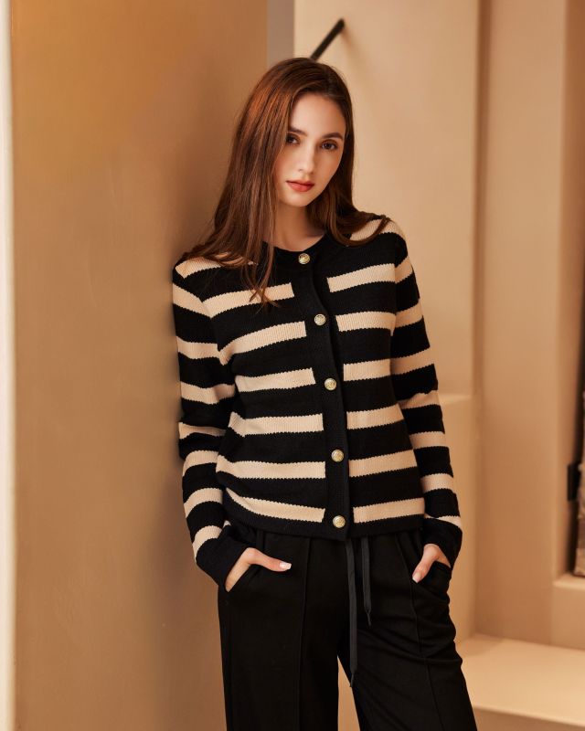 Prodotto: BACHATA - Cardigan manica lunga nero a righe beige da donna